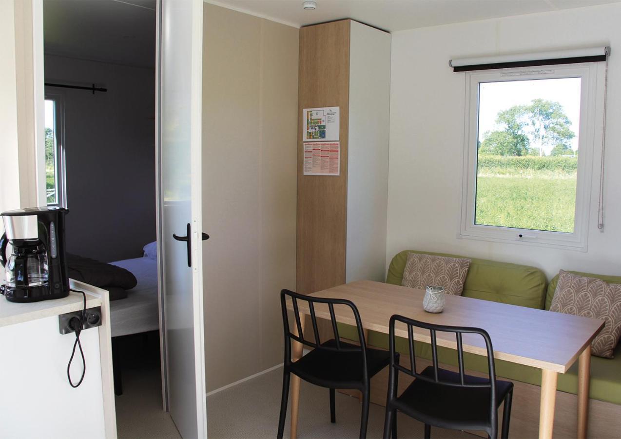 Camping Le Picard Tournieres Exterior photo