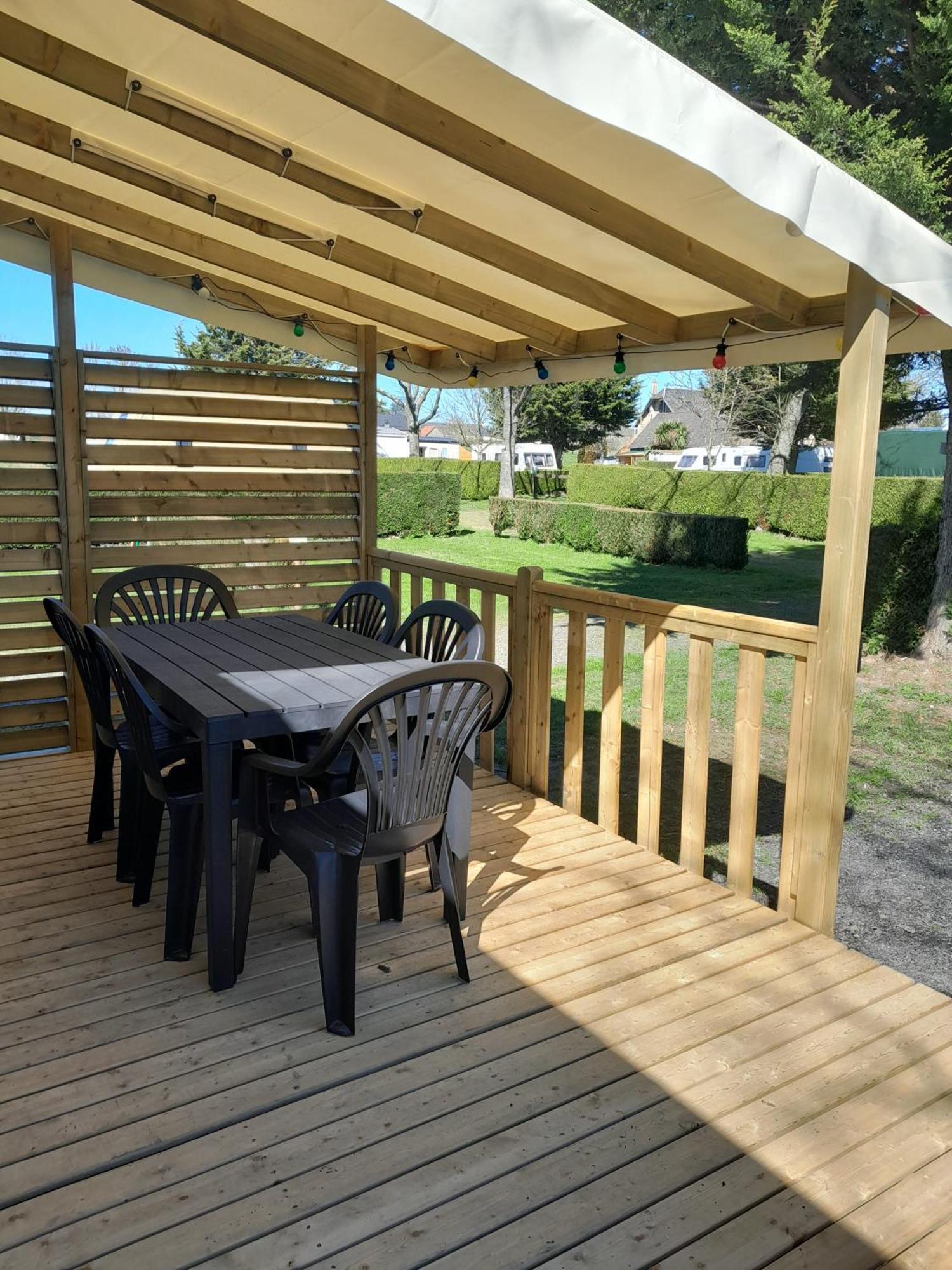 Camping Le Picard Tournieres Exterior photo