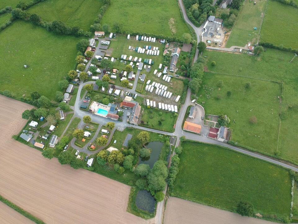 Camping Le Picard Tournieres Exterior photo